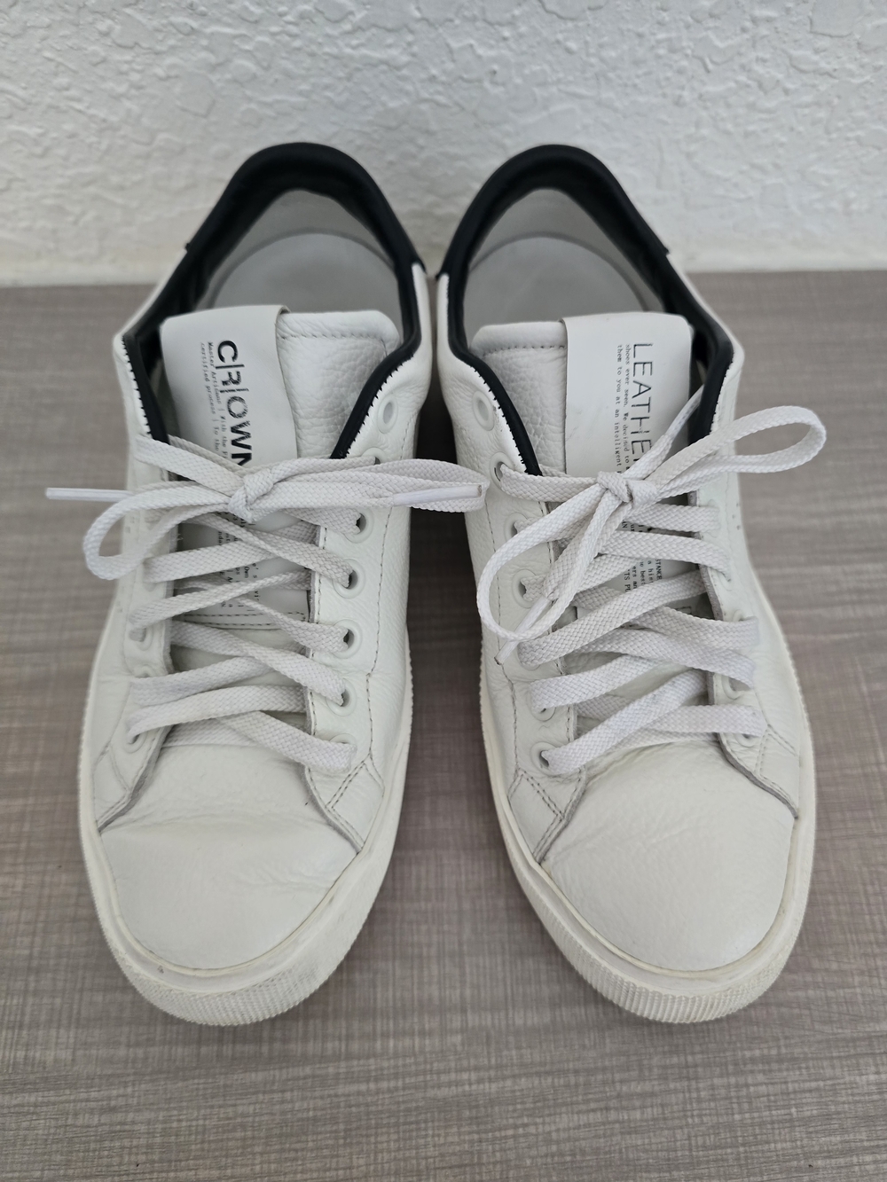 Crown Leather Made in Italy White Leather Low Top Sneakers Perforated M EU 36